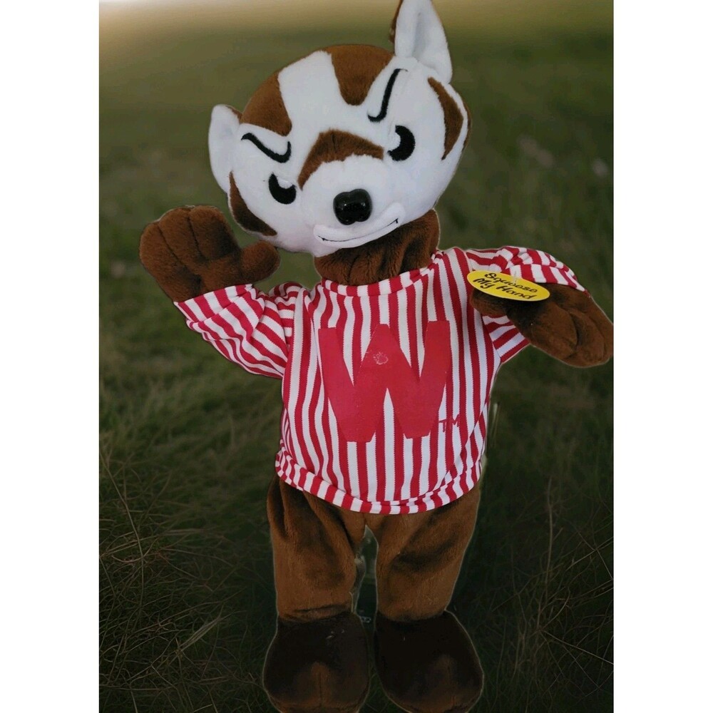 Vintage Stuffins Wisconsin Bucky Badger Mascot 12" Waves and Sings School Song